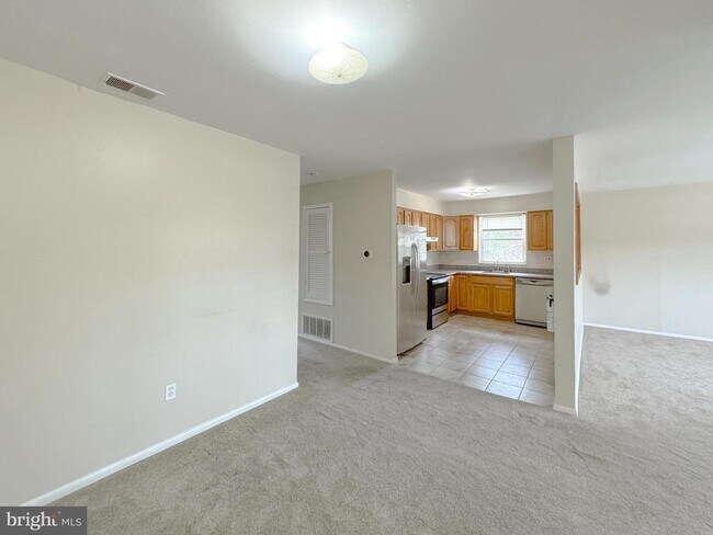 Building Photo - 1294 Cooper St