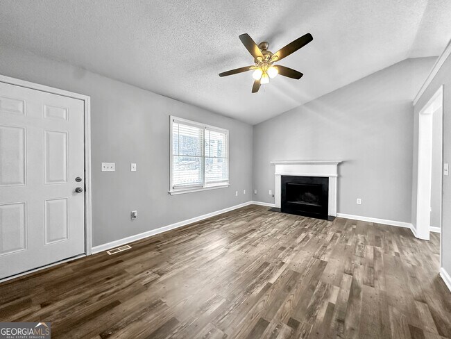 Building Photo - 209 Wesley Mill Ln