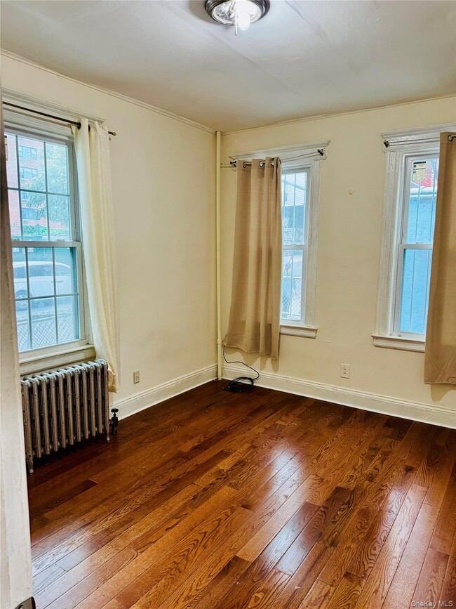 Building Photo - 168-29 89th Ave