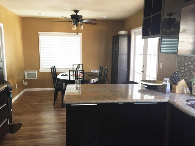 Building Photo - 3793 La Donna Ave