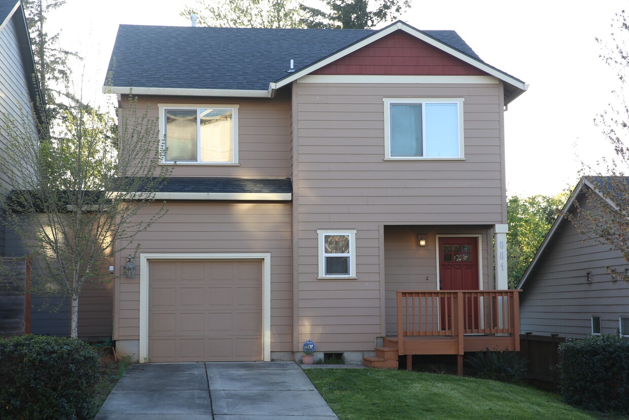 Foto principal - 881 Limelight Ave NW