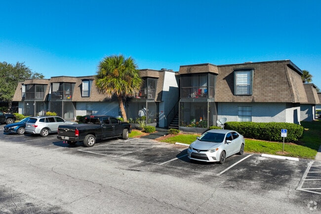 Building Photo - The Villas At Pinecrest Building Photo - The Villas At Pinecrest