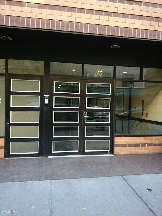 Building Photo - 94 E 4th St