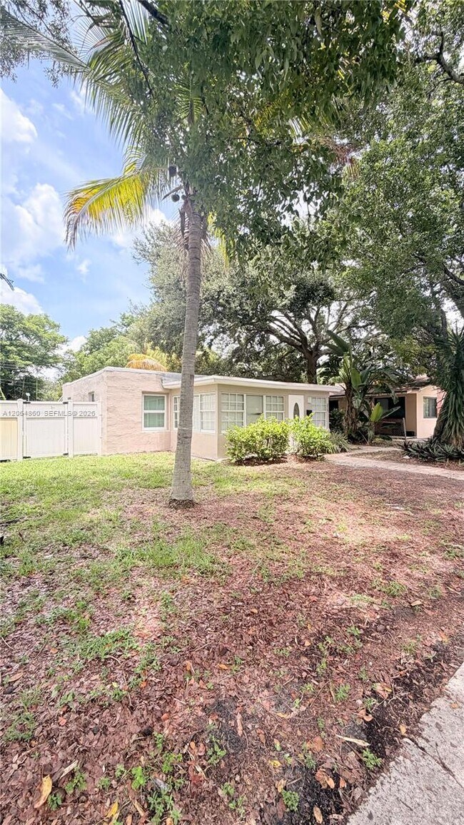 Foto del edificio - 250 SW 7th St