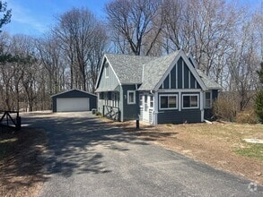 Building Photo - 4503 Lakeland Dr