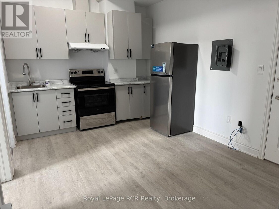 Photo du bâtiment - 828 3rd Ave E