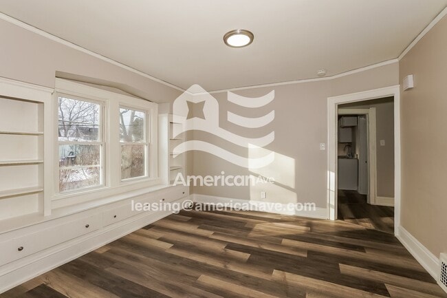 Foto del edificio - 13601 Edgewood Ave