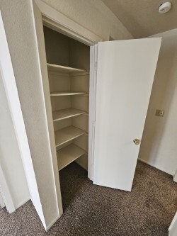 Building Photo - 504 Jeanell Dr