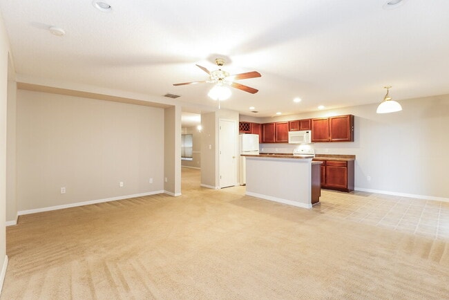 Foto del edificio - 1176 Stoneham Dr