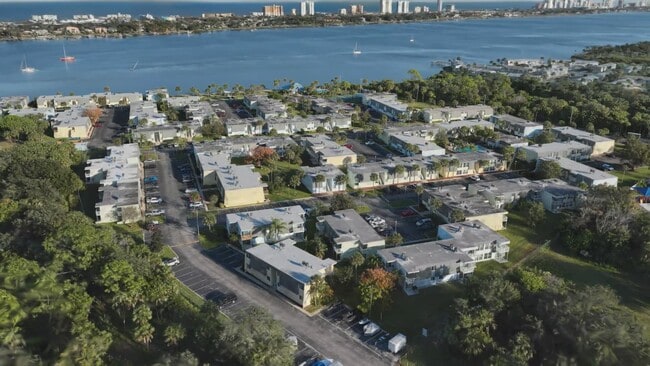  - Sailpoint Bay Apartments