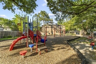 Building Photo - 13010 Trail Hollow Dr