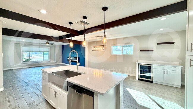 Foto del edificio - 8202 E Fairmount Ave