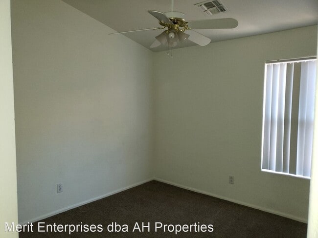 Foto del edificio - 4 br, 2.5 bath House - 12422 W SAN JUAN AVE