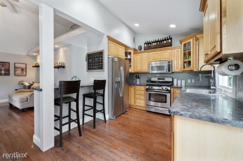 Primary Photo - 3 br, 2 bath House - 6 Clubhouse Rd