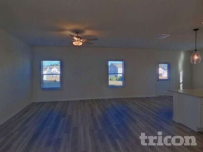 Foto del edificio - 110 Avondale Blvd SE