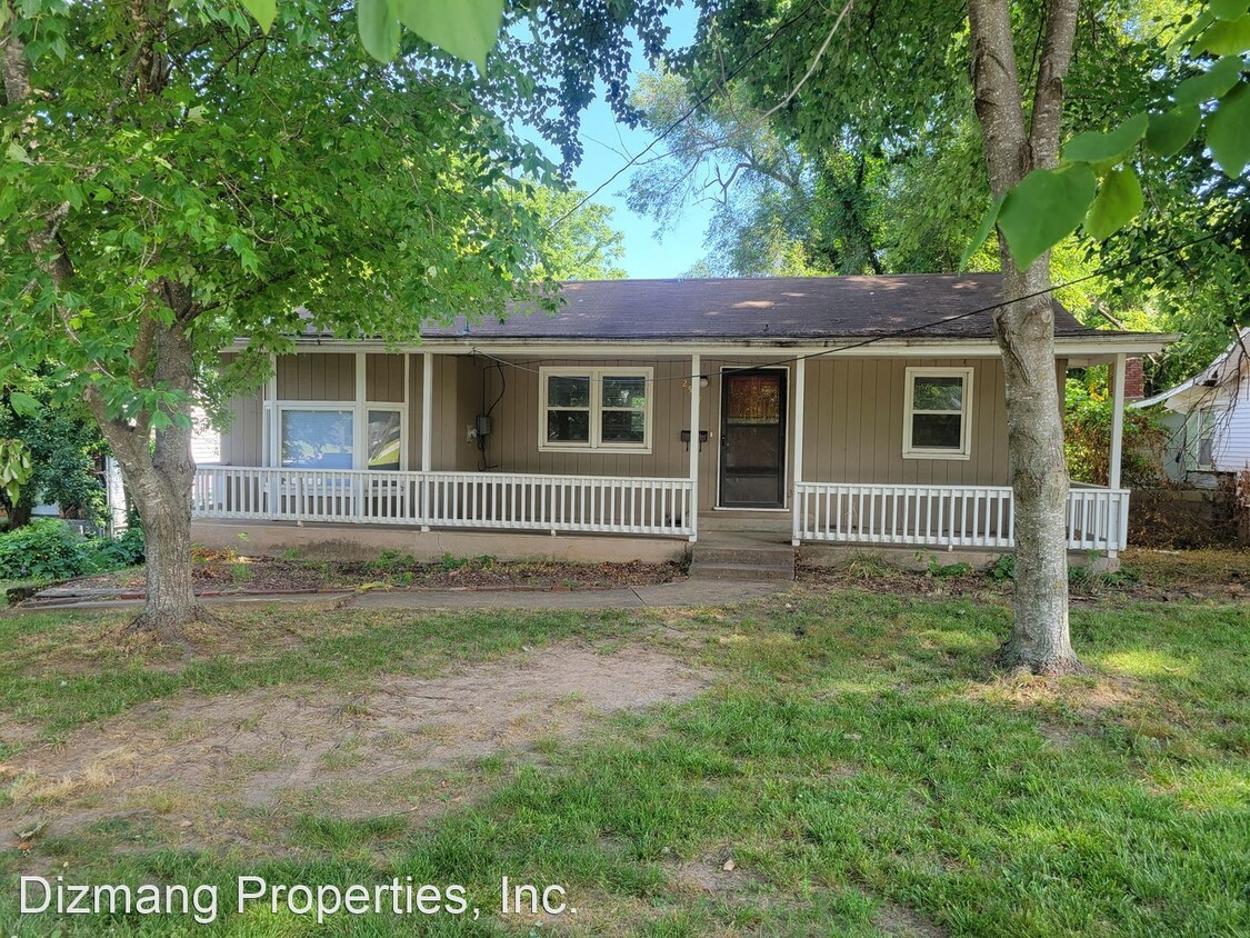 Primary Photo - 3 br, 1 bath House - 2507 E. Cherry St.