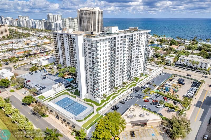 Primary Photo - 3015 N Ocean Blvd
