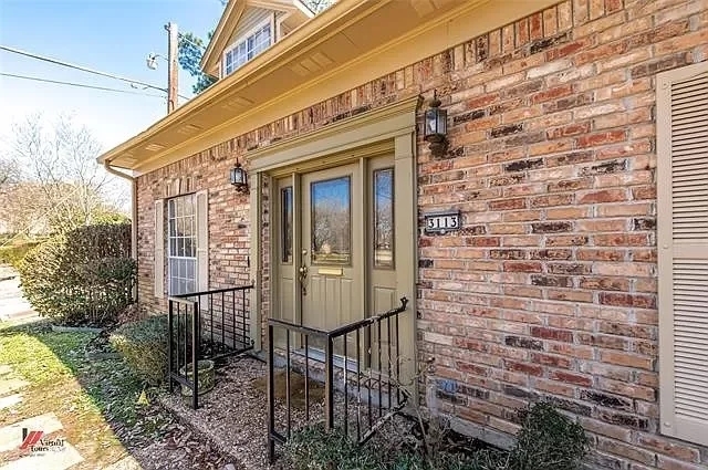 Foto del edificio - 3113 Fairfield Ave