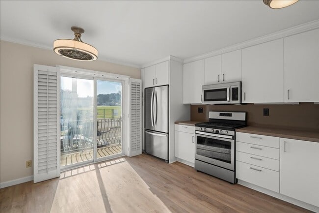 Foto del edificio - 444 Richmond Dr