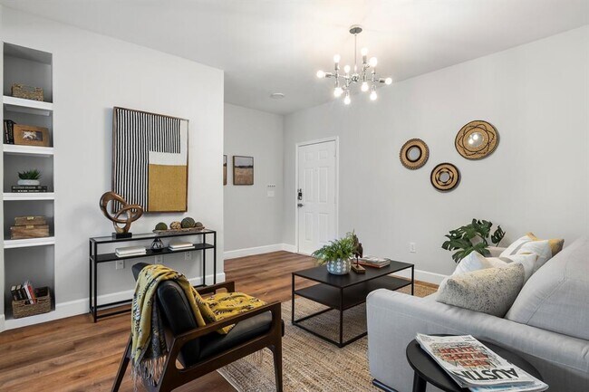 Foto del edificio - 2320 Gracy Farms Ln