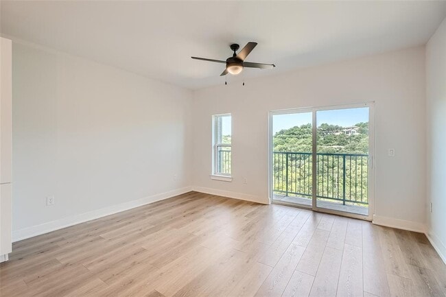 Foto del edificio - 2500 Longview St