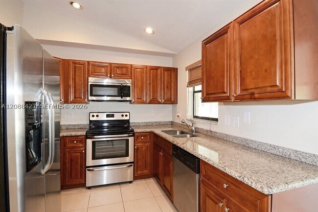Foto del edificio - 1371 Denlow Ln