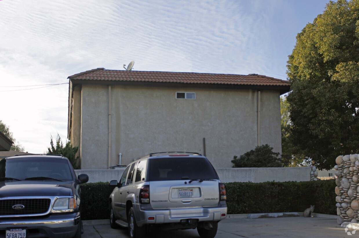 Building Photo - 1505-1507 W Stoneridge Ct
