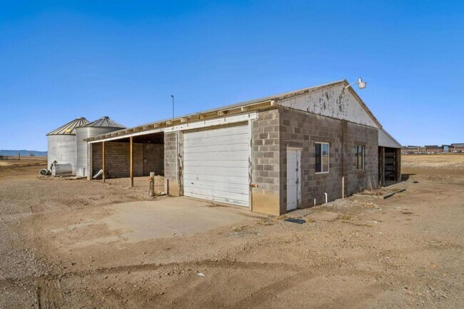 Building Photo - 5631 Co Rd 46