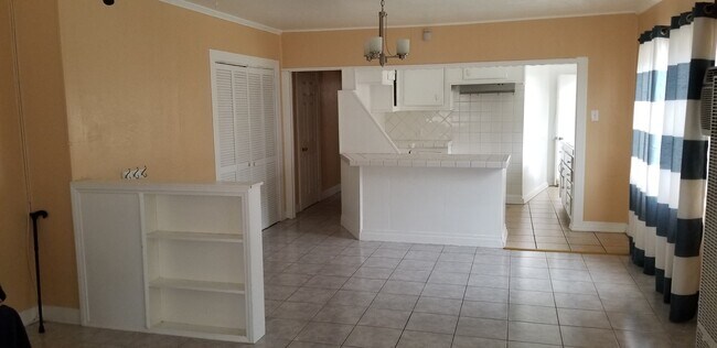 Kitchen and Dining Area - 1267 S Adams St