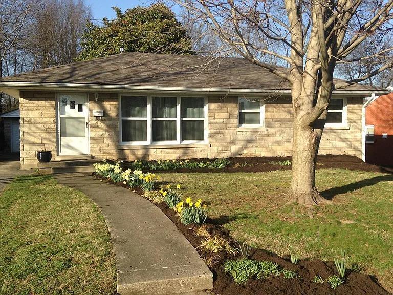 Primary Photo - 209 David Dr
