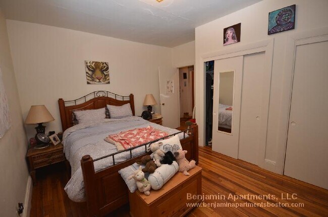 Foto del edificio - 19 Lancaster Ter