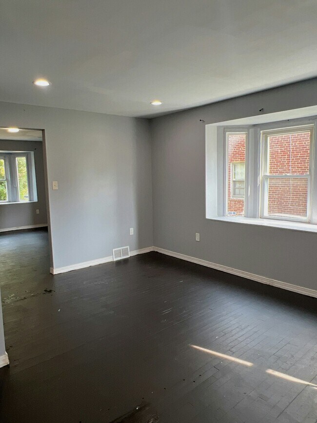 Building Photo - 3906 Clarks Ln
