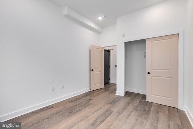 Foto del edificio - 927 N 42nd St