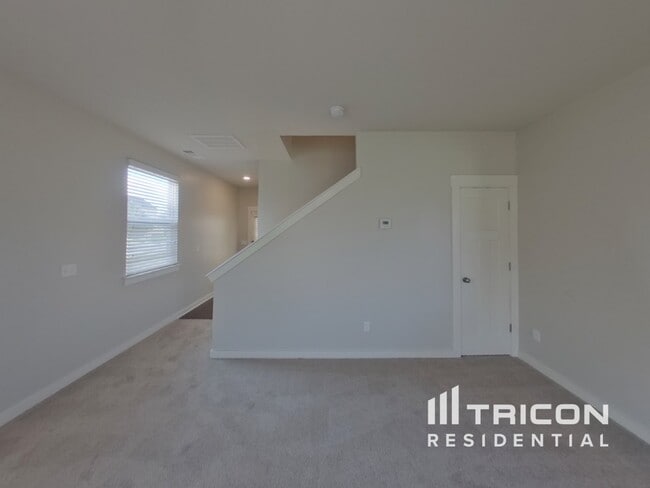 Building Photo - 4822 Kingdom Dr