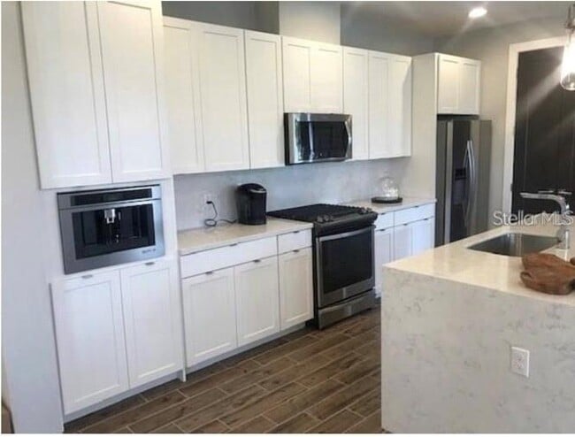 Building Photo - 15349 Shonan Gold Dr