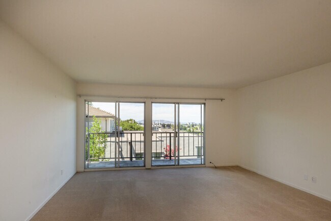 Building Photo - 30 Mounds Rd