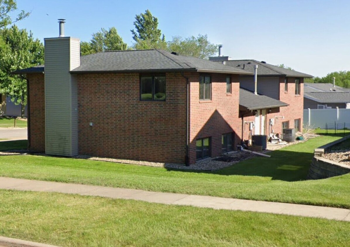Foto del edificio - 806-806 Heartland Hills Dr