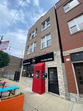 Building Photo - 949 N Western Ave