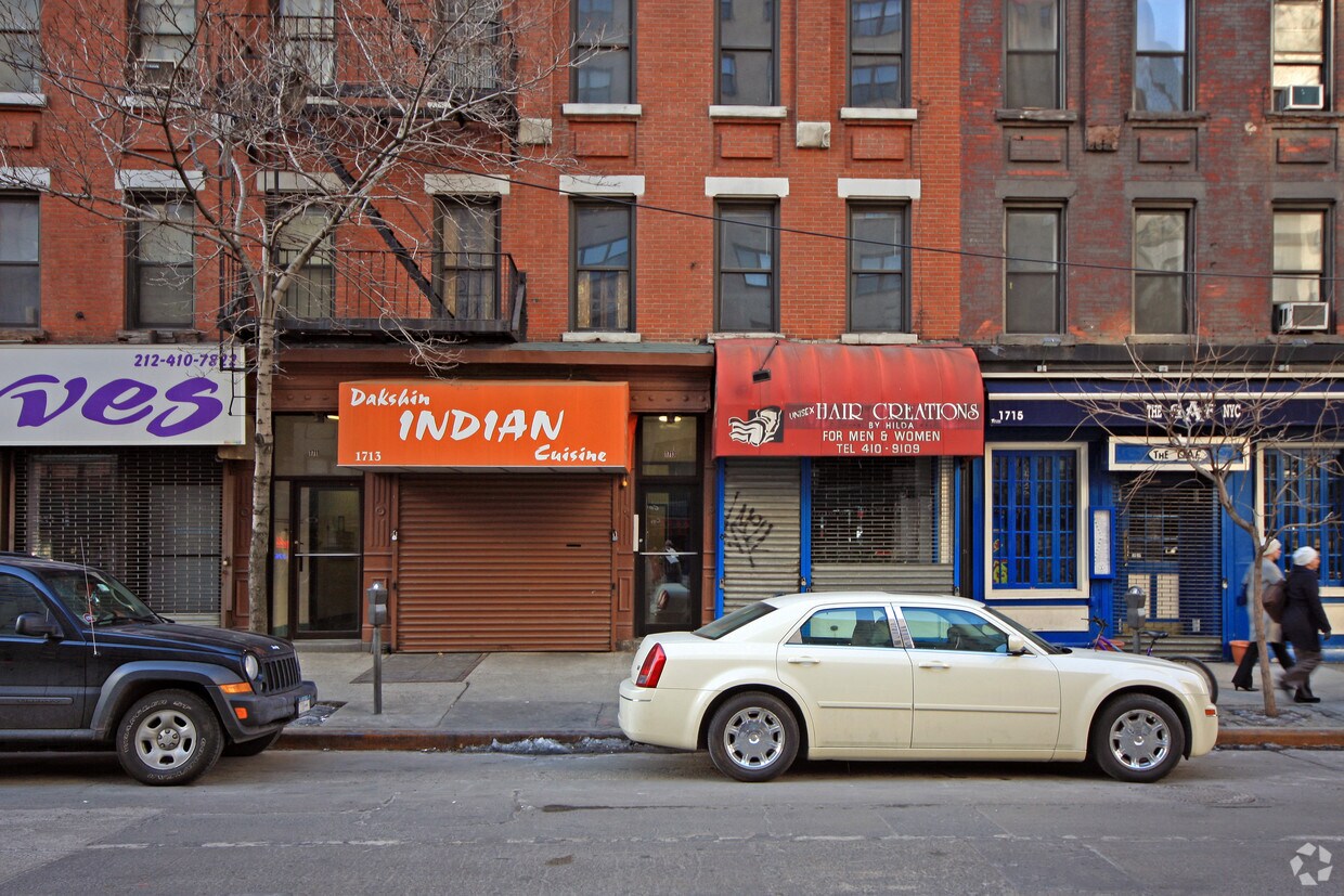 Frente del edificio - 1713 First Ave