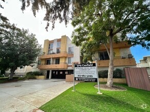 Building Photo - 3715 S Canfield Ave