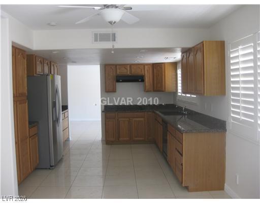 Foto del edificio - 6190 Darby Ave