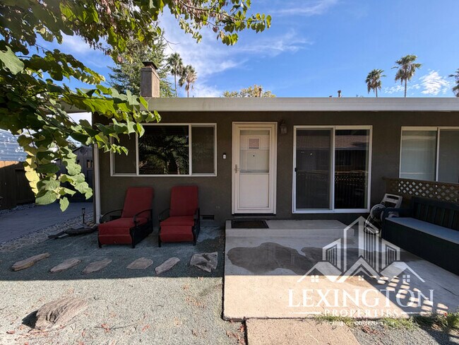 Foto del edificio - Stunning, 2BD/1BA, Condo home in The Villaggio Community, near Madison Ave. and American River Co...