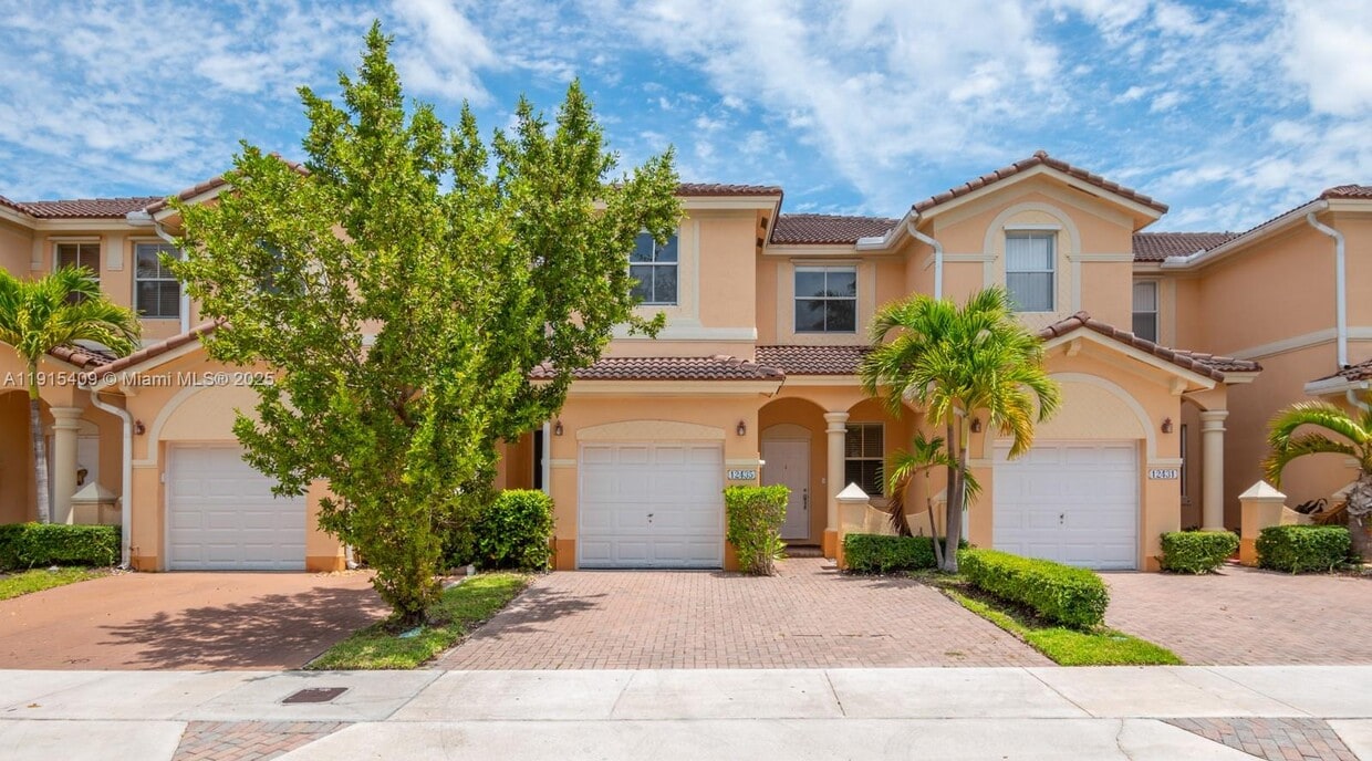 Foto principal - 12435 SW 125th St