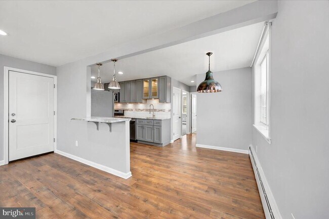 Foto del edificio - 7947 Ferndale St