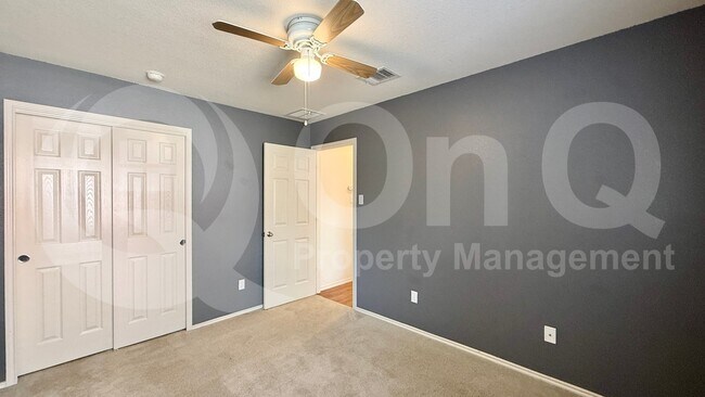 Building Photo - 705 Sweet Leaf Ln