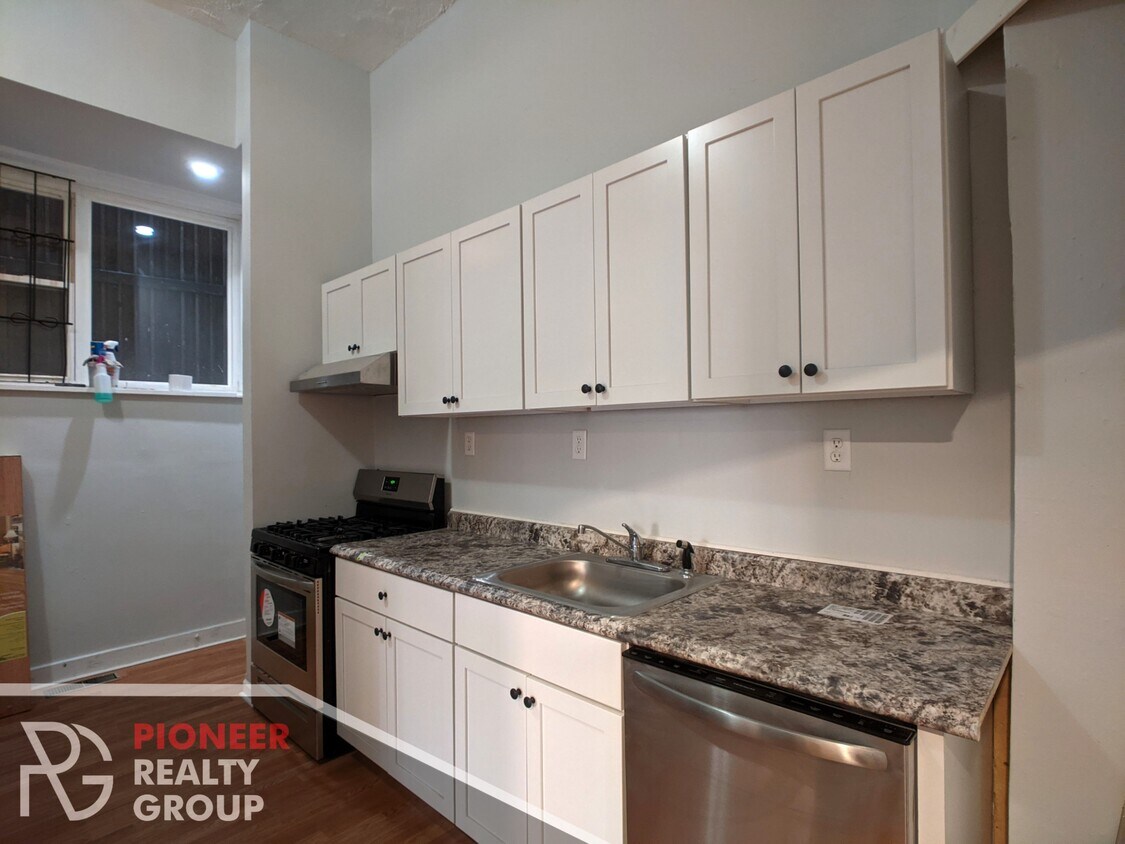 Foto principal - 3542 N Halsted St