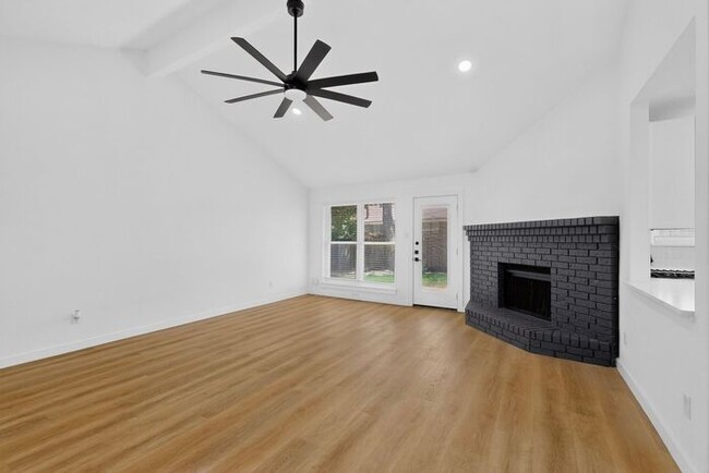 Building Photo - Gem In Flower Mound Waiting On You!!!