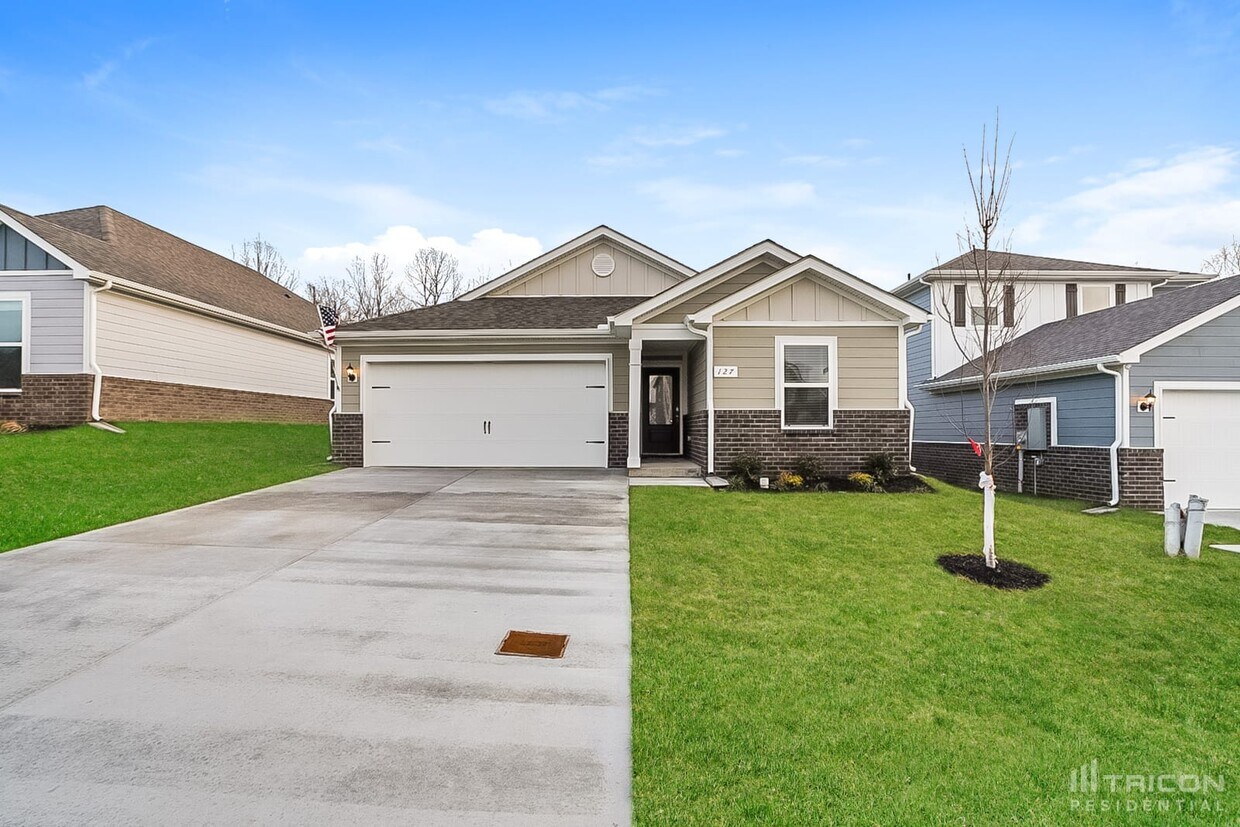 Foto principal - 127 Harvest Cir