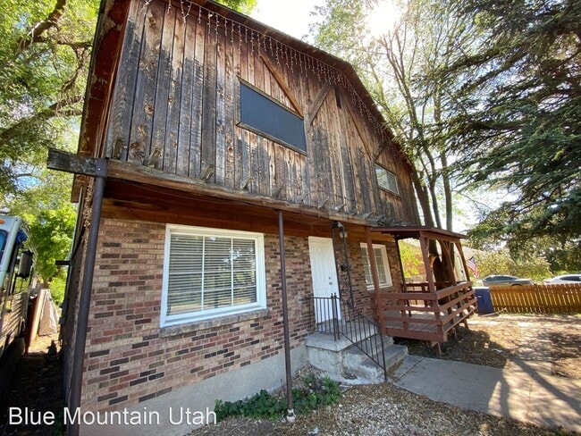 Building Photo - 5 br, 2 bath House - 1123 E 30th St