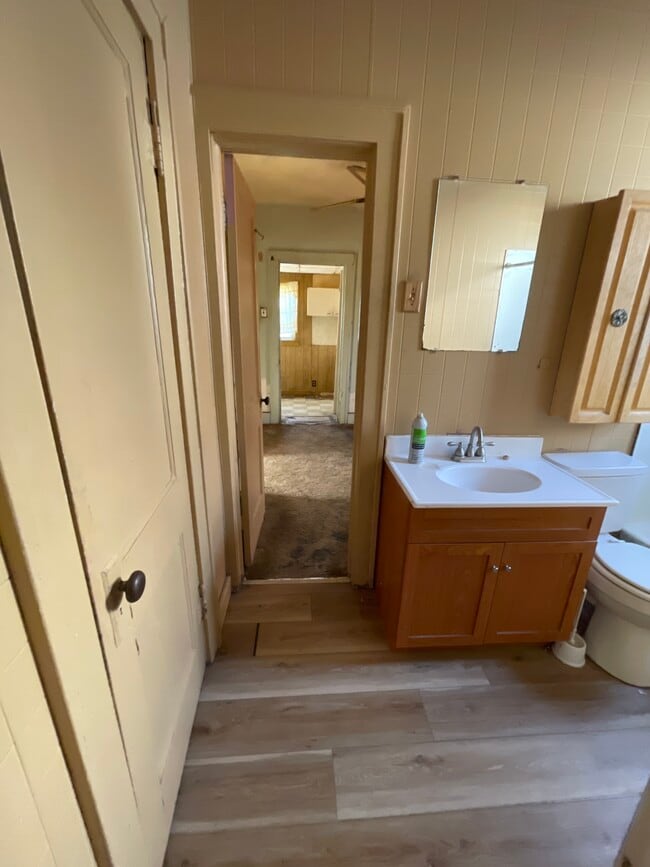 Building Photo - 2411 Madison Ave